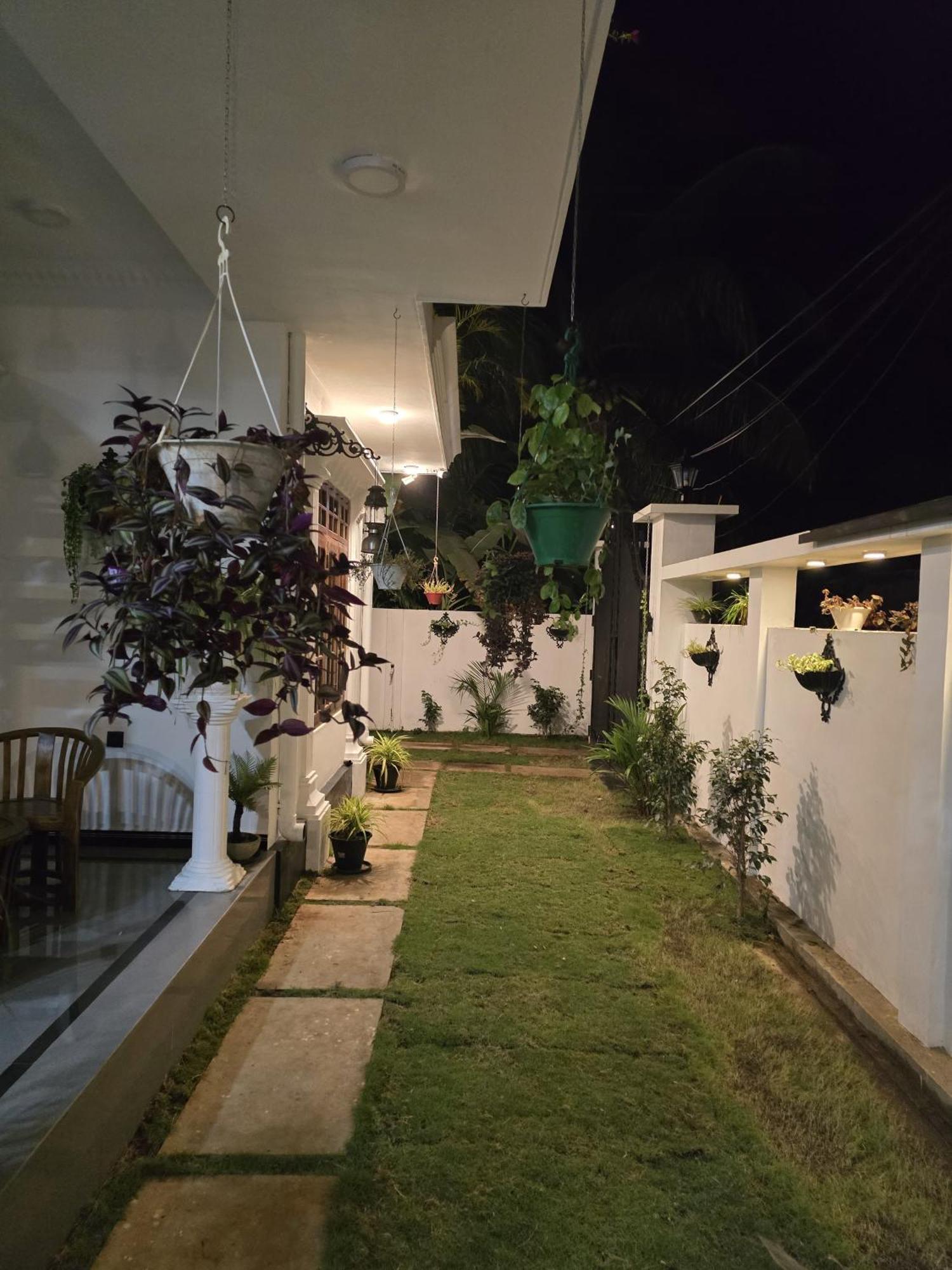 Ferienwohnung Munril Guest Jaffna Exterior foto